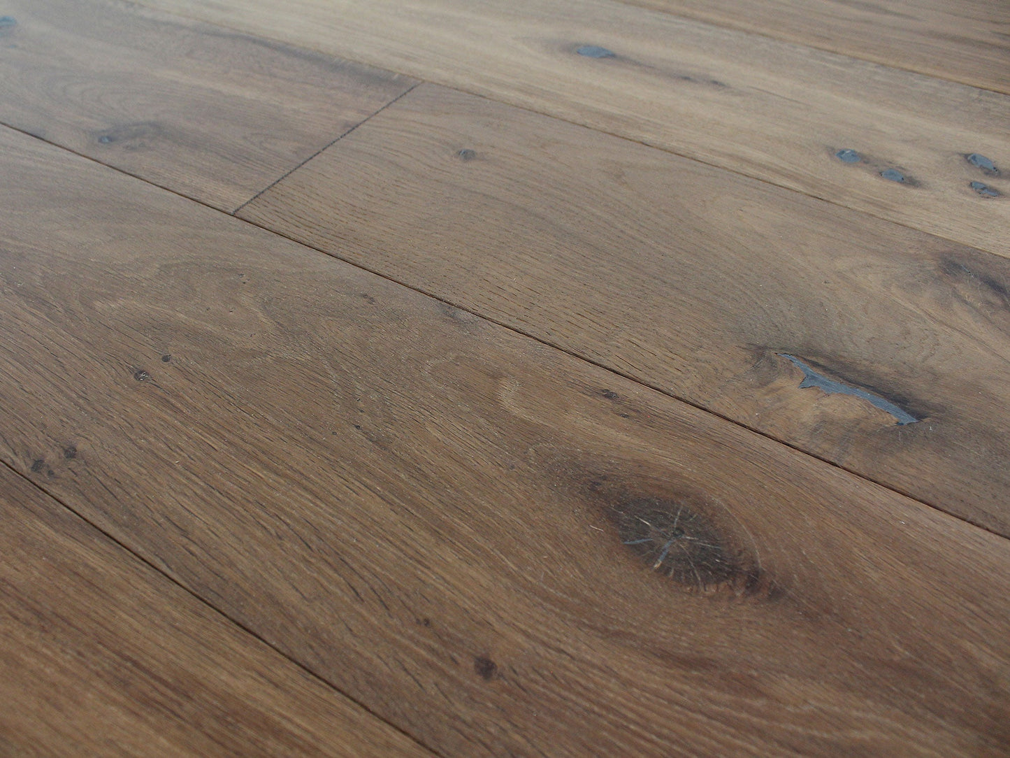 Pravada Leather 7"x72"x13mm Engineered Hardwood Flooring