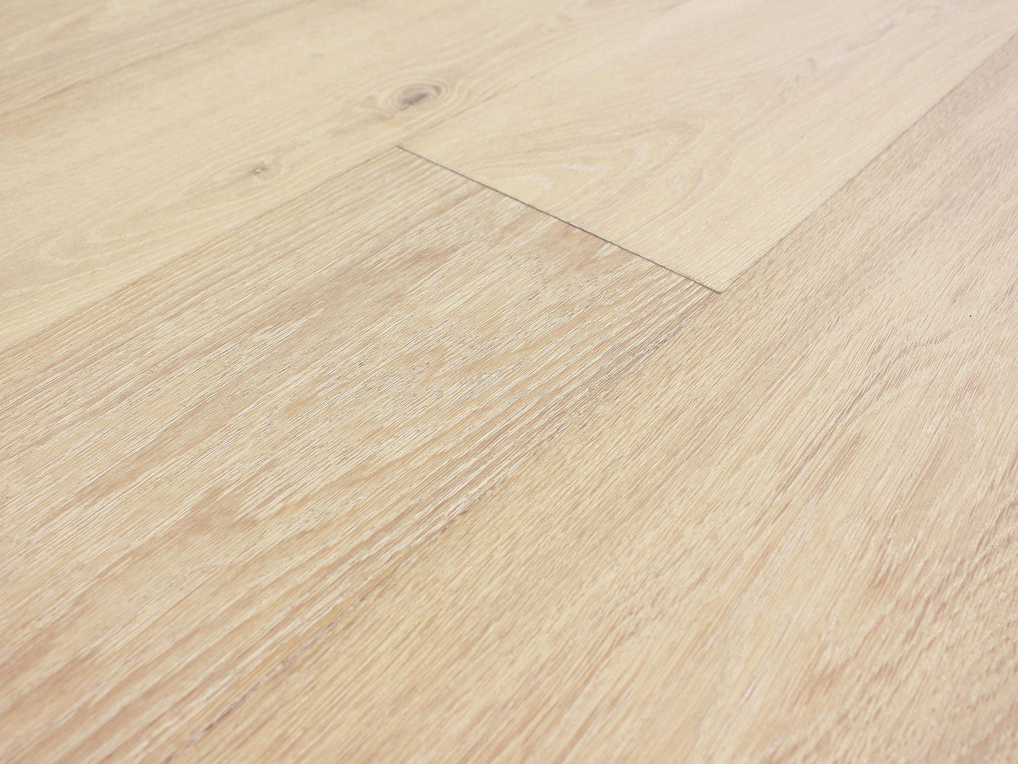 Pravada Aura 8"x87"x14mm Engineered Hardwood Flooring