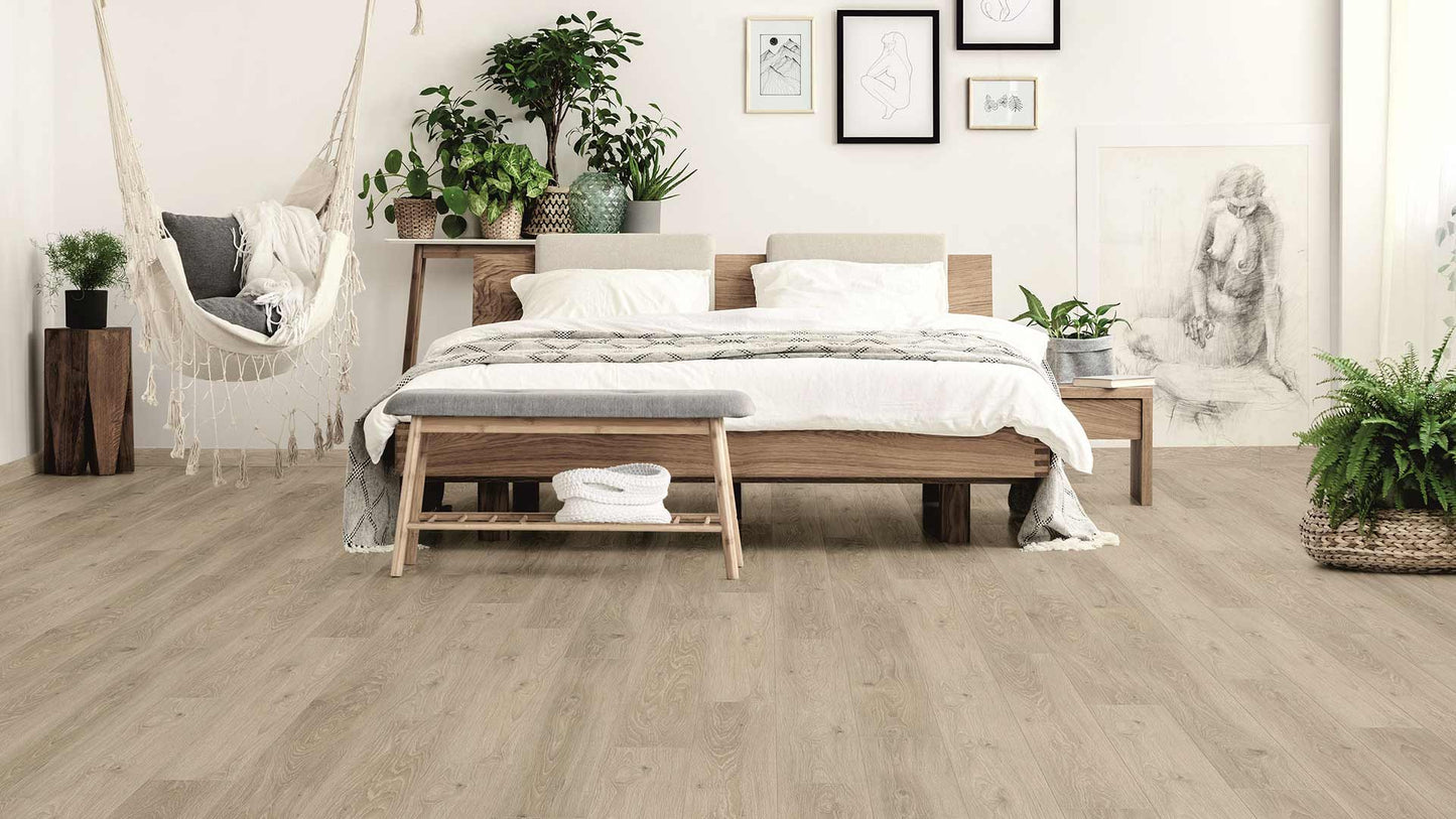 Eurostyle Oyster Pistachio Oak 7"x50"x10mm Laminate Flooring