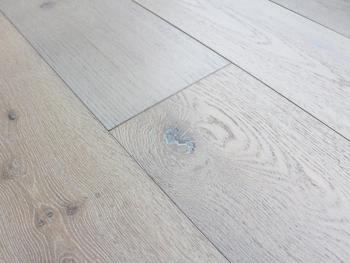 Pravada Duvet 9"x87"x14mm Engineered Hardwood Flooring