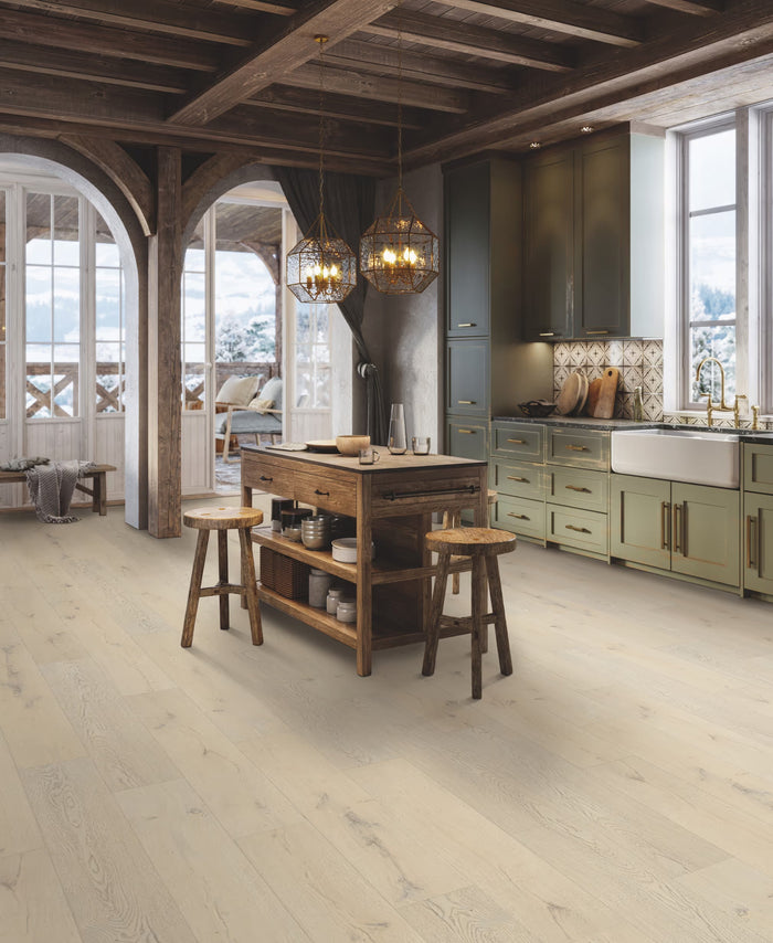 Happy Feet Aspen Oak 10mm Laminate Flooring 7”x47”