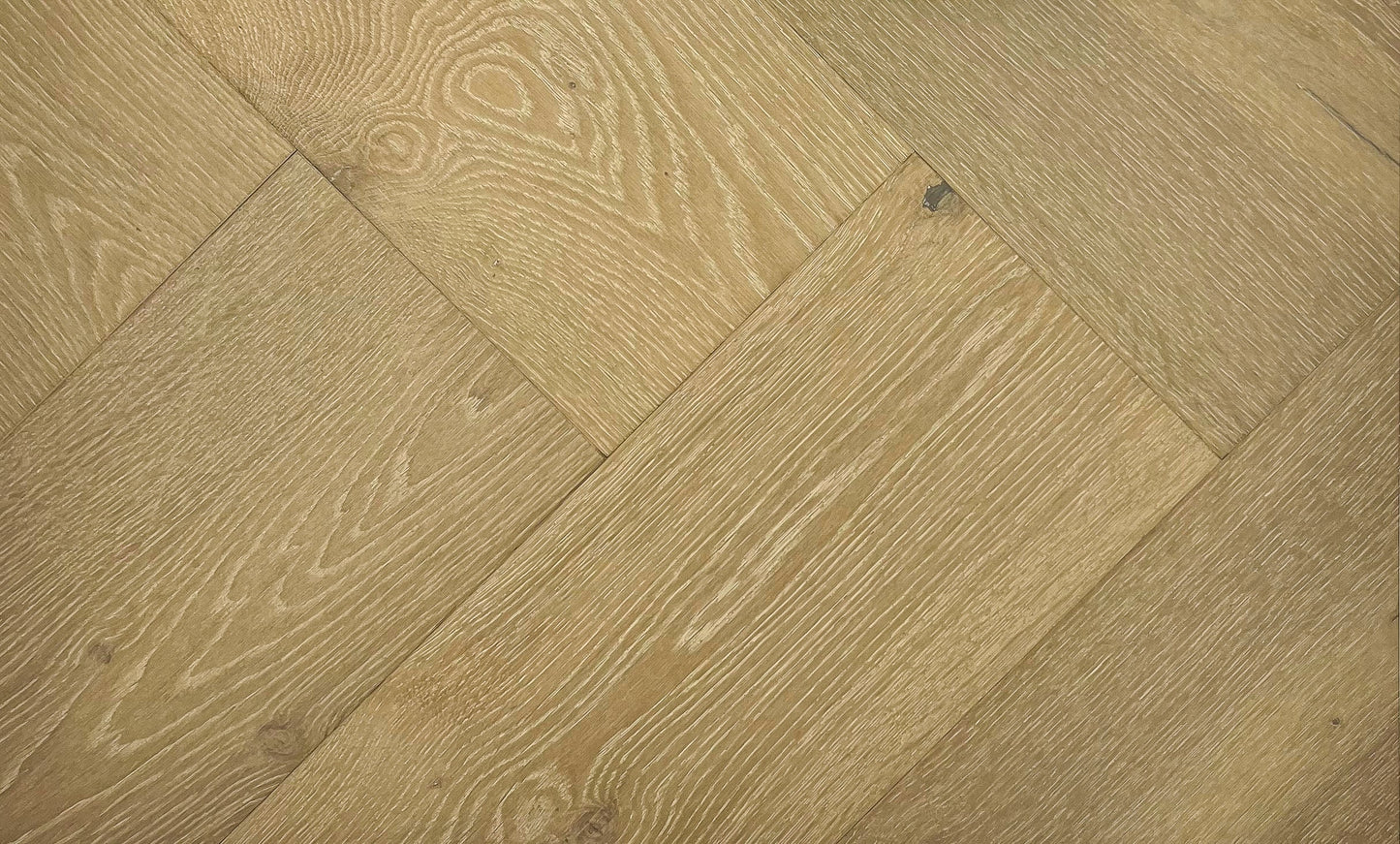Pravada Lueur 7"x36"x14mm Engineered Hardwood Flooring