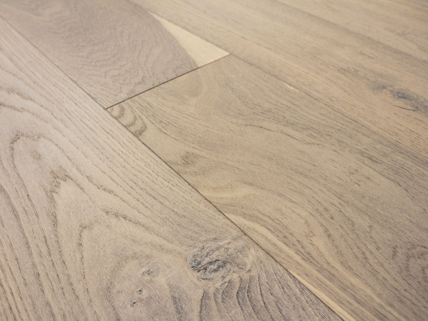Pravada Mont Blanc 9"x87"x14mm Engineered Hardwood Flooring