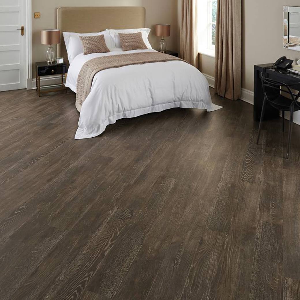 Karndean Rigid Core Tawny Oak 7