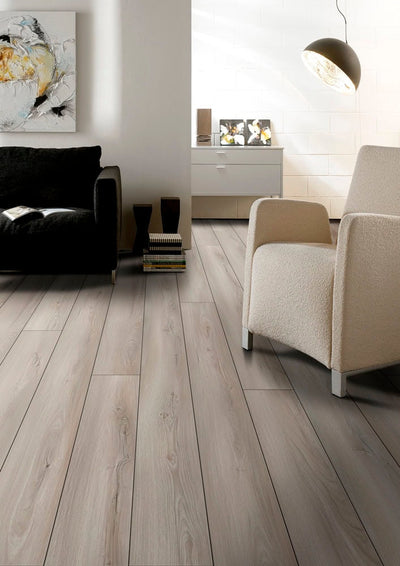 HTBC Resilience Toast 7"x48"x12mm Laminate Flooring