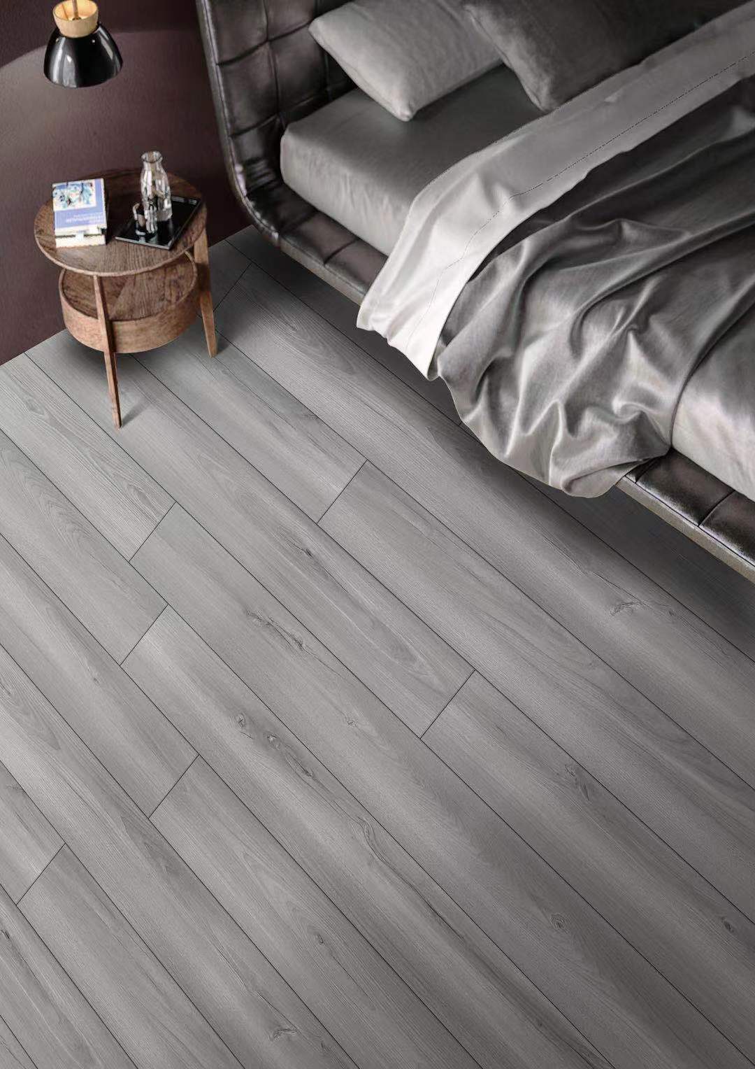 HTBC Resilience Vapor 7"x48"x12mm Laminate Flooring
